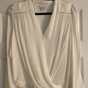 Heartloom White Longsleeve Blouse